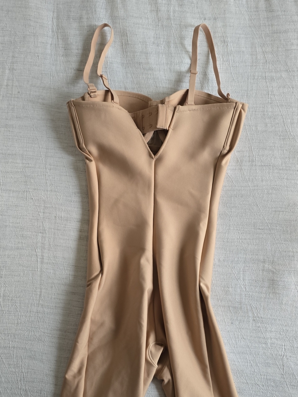 SKIMS Body Zoned Underwire Mid Thigh Bodysuit Size:XS Clay - Picture 7 of 10